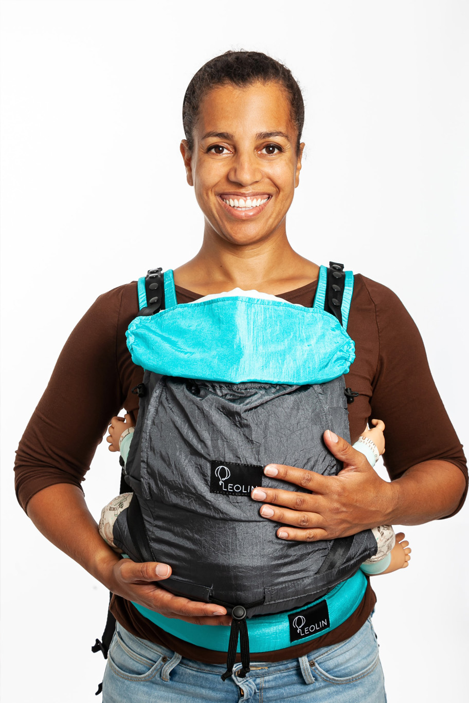 Shanek Inhaberin von Leolin mit der Babytrage Mini Grey Turquoise